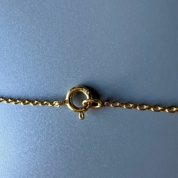 24k Gold Vermeil Dainty Shooting Star Necklace - Picture 7 of 10